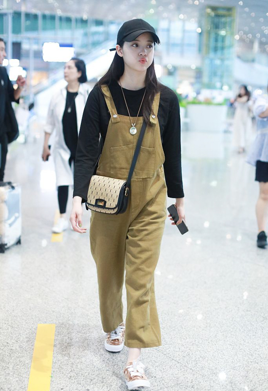 サンローランのラグジュアリーでクラシカルな モノグラム オールオーバー バッグ Shoppers Plus Buyma バイマ